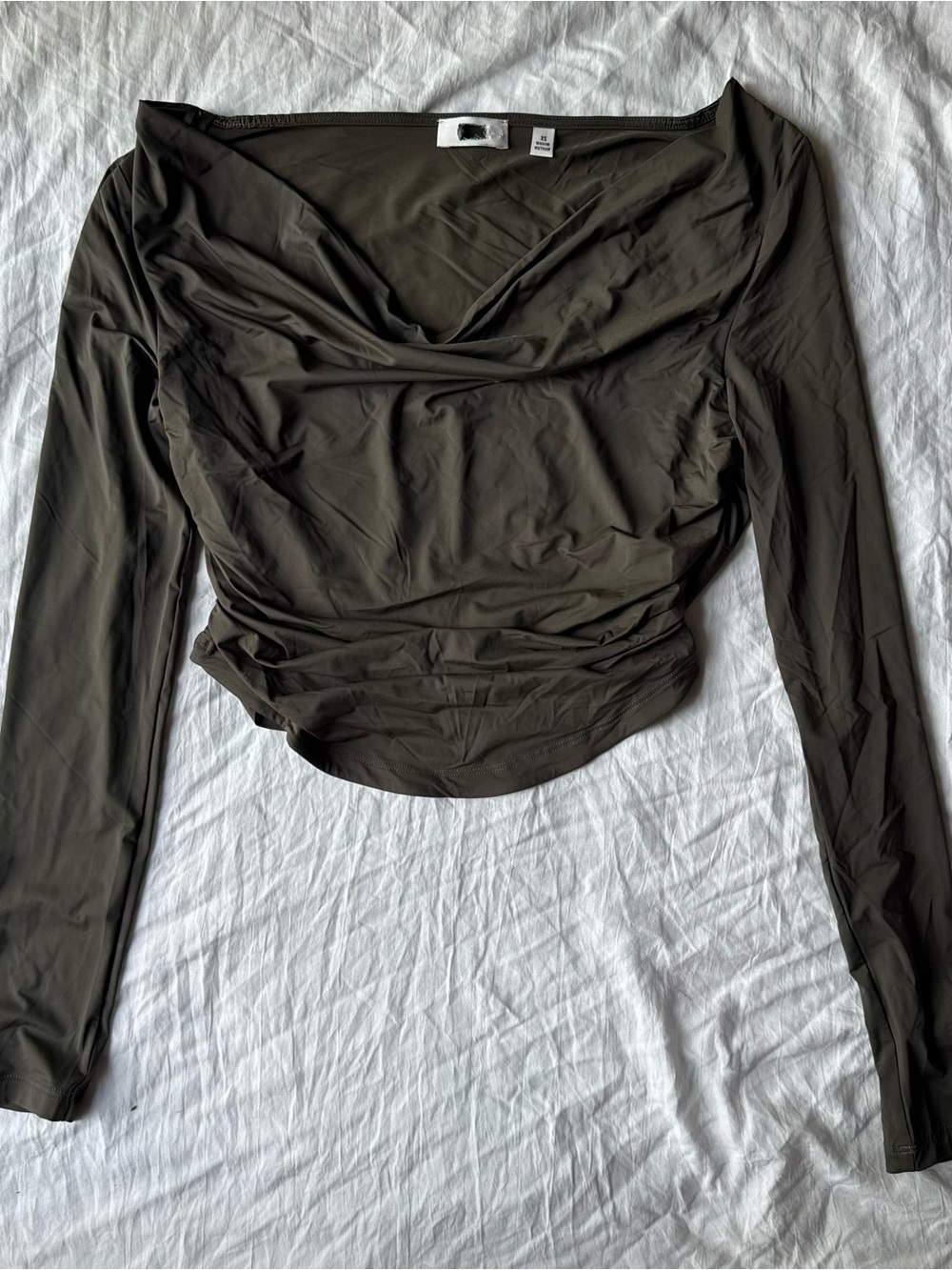 BRAND NEW Wilfred / Aritzia Parfait Longsleeve - Picture 3 of 7